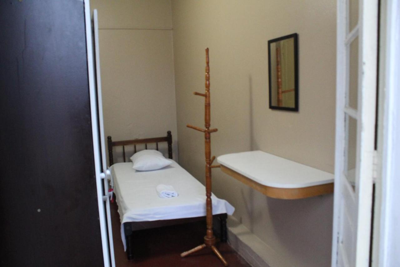 Hotel Lotus 库里提巴 外观 照片